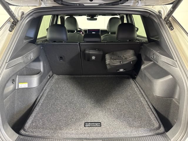 Used 2025 Volkswagen Tiguan SE R-Line AWD/4WD image 29