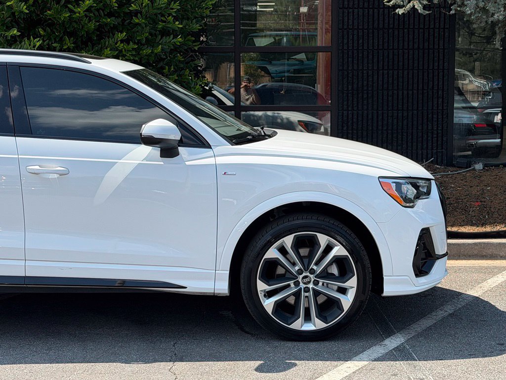 Used 2021 Audi Q3 2.0T Premium w/ Convenience Package AWD/4WD image 23
