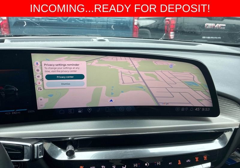 Used 2024 Cadillac Lyriq Luxury w/ LPO, Floor Liner Package AWD/4WD image 18