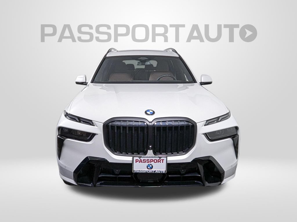 Used 2026 BMW X7 xDrive40i w/ M Sport Package AWD/4WD image 10