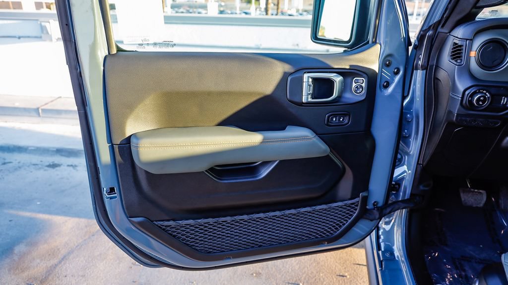 New 2026 Jeep Gladiator Mojave AWD/4WD image 25