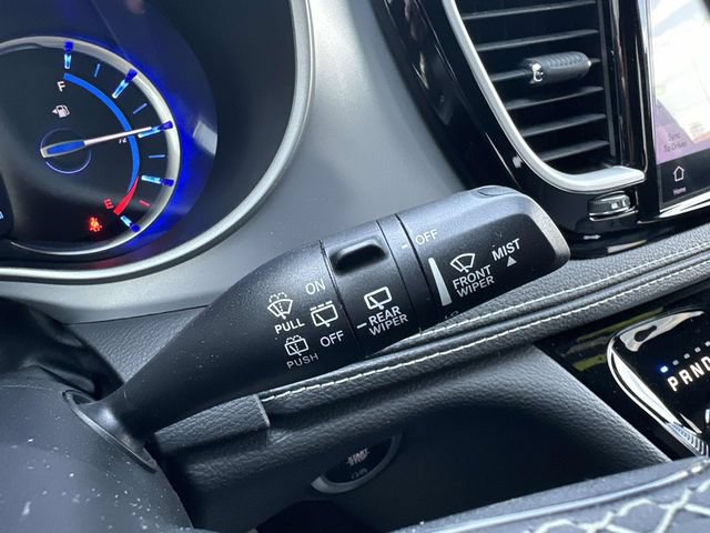 Used 2022 Chrysler Pacifica Touring-L w/ S Appearance Package FWD image 74