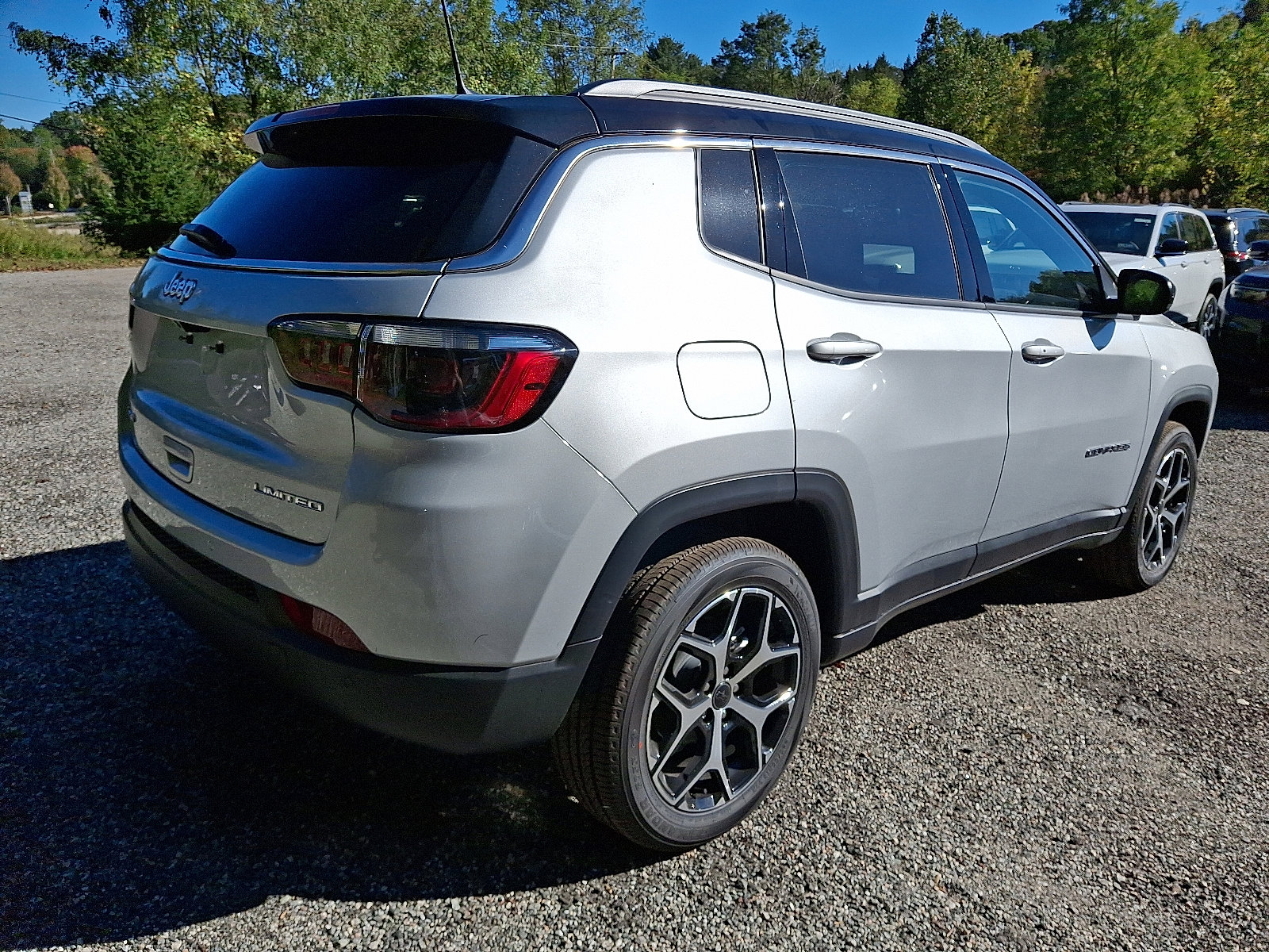 New 2026 Jeep Compass Limited image 4