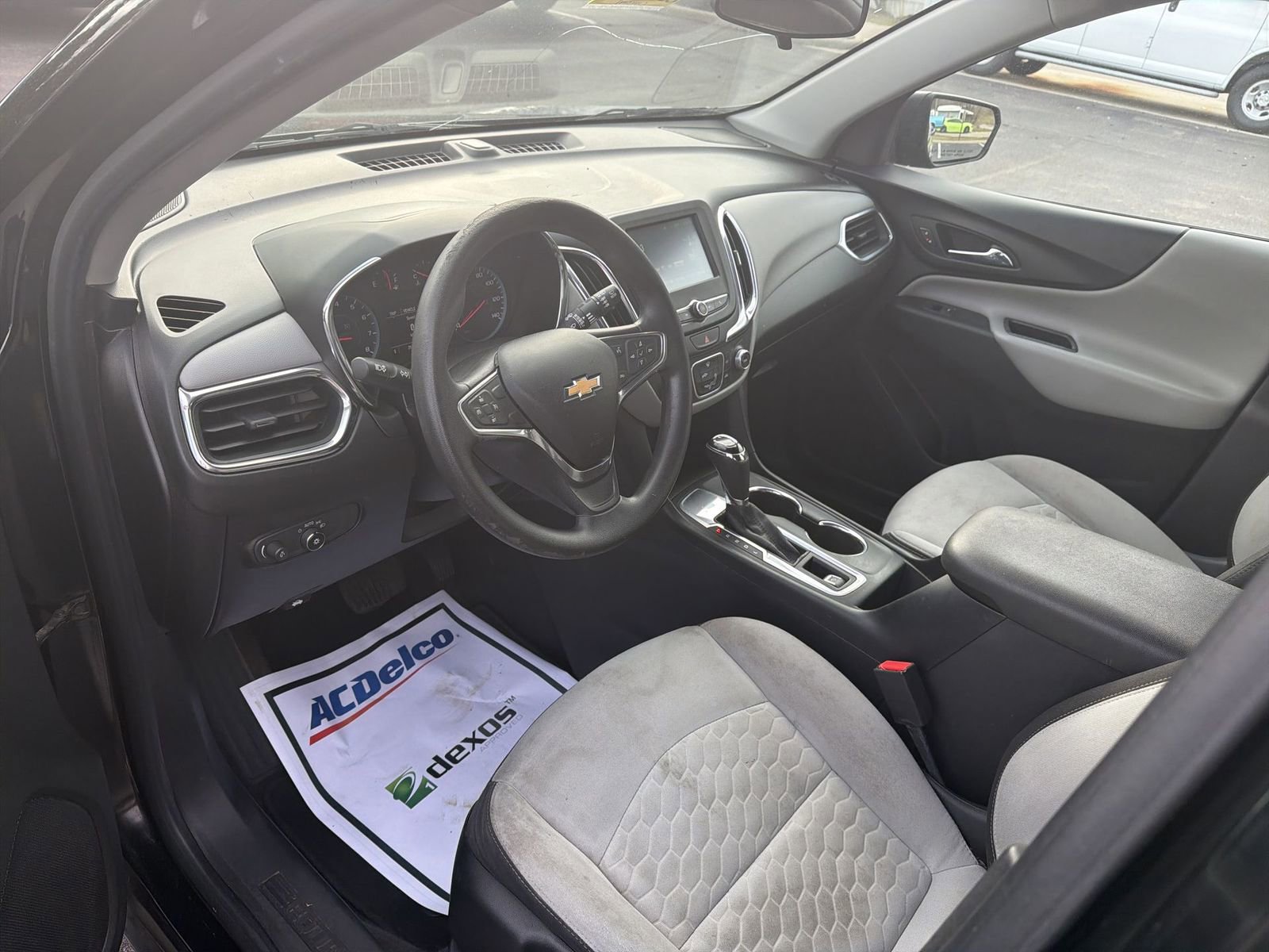 Used 2018 Chevrolet Equinox LS image 10