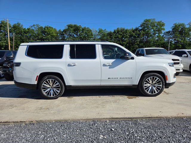 Used 2023 Jeep Grand Wagoneer L Series III w/ Rear Seat Video Group 1 AWD/4WD image 20