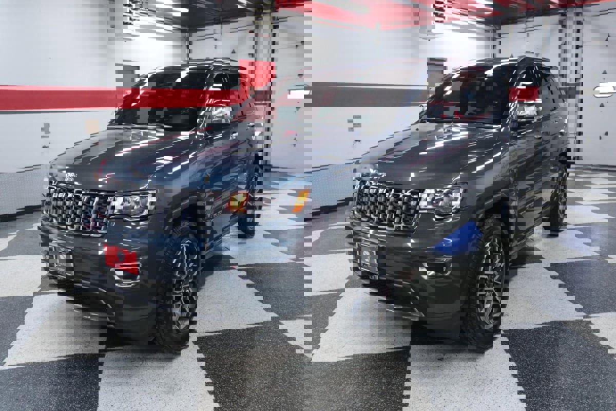 Used 2021 Jeep Grand Cherokee Limited image 5