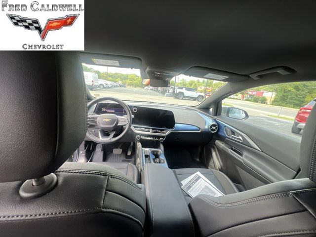 Used 2024 Chevrolet Equinox EV LT FWD image 24