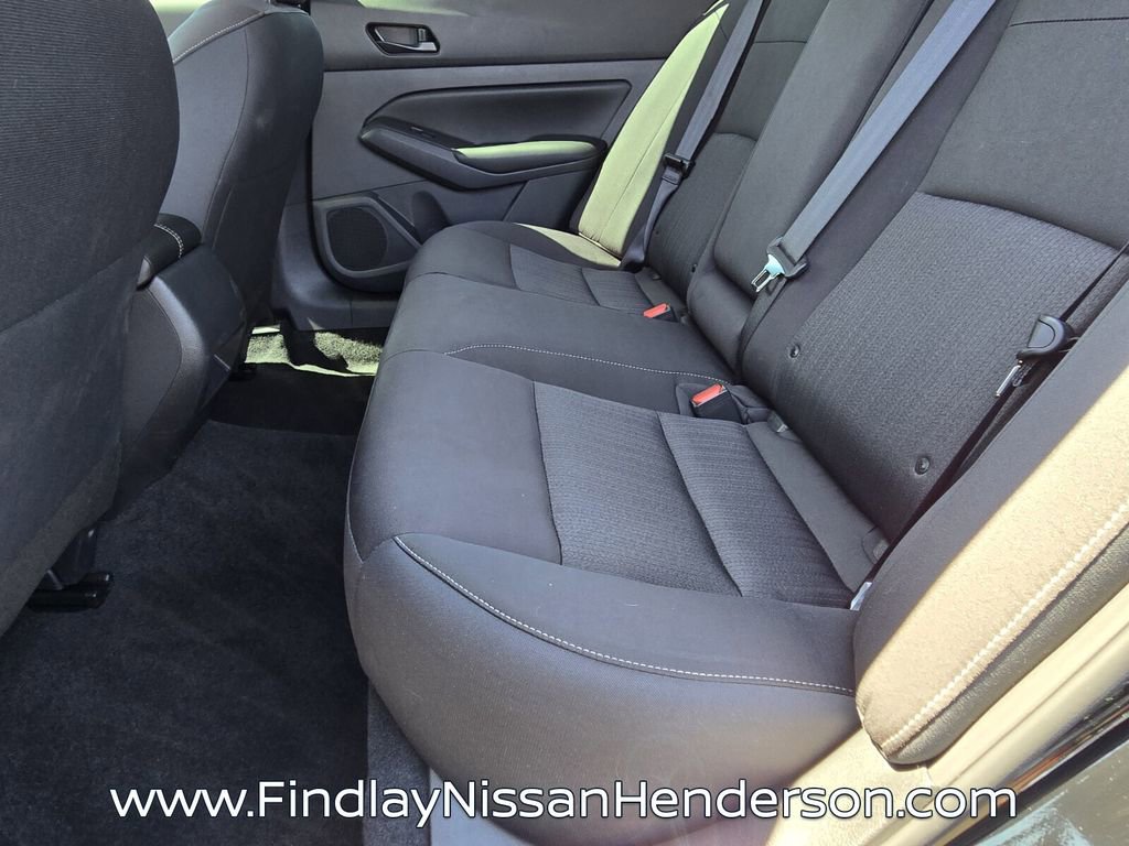 Used 2025 Nissan Altima 2.5 S FWD image 11