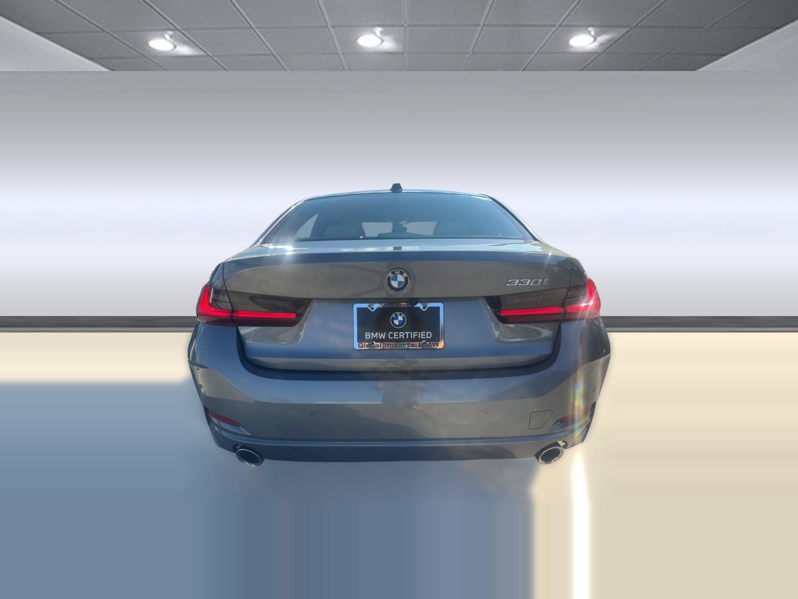 Certified 2023 BMW 330i Sedan w/ Convenience Package RWD image 9