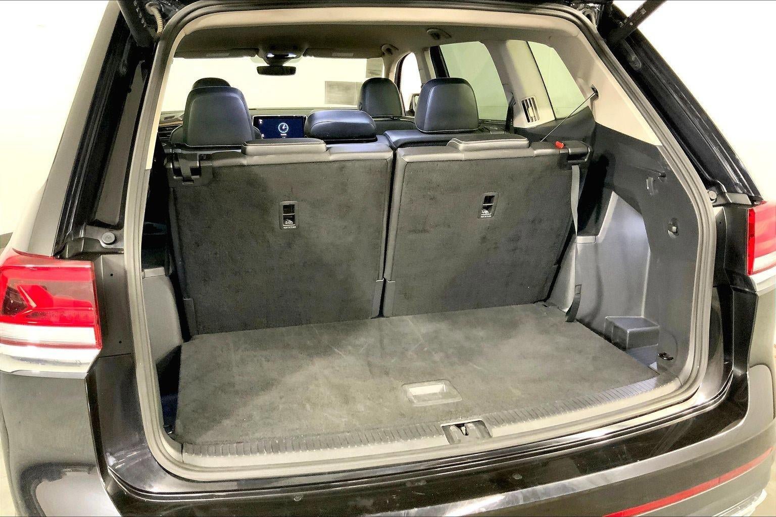 Used 2024 Volkswagen Atlas SE image 4