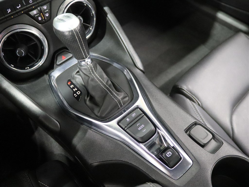 Used 2021 Chevrolet Camaro LT RWD image 19