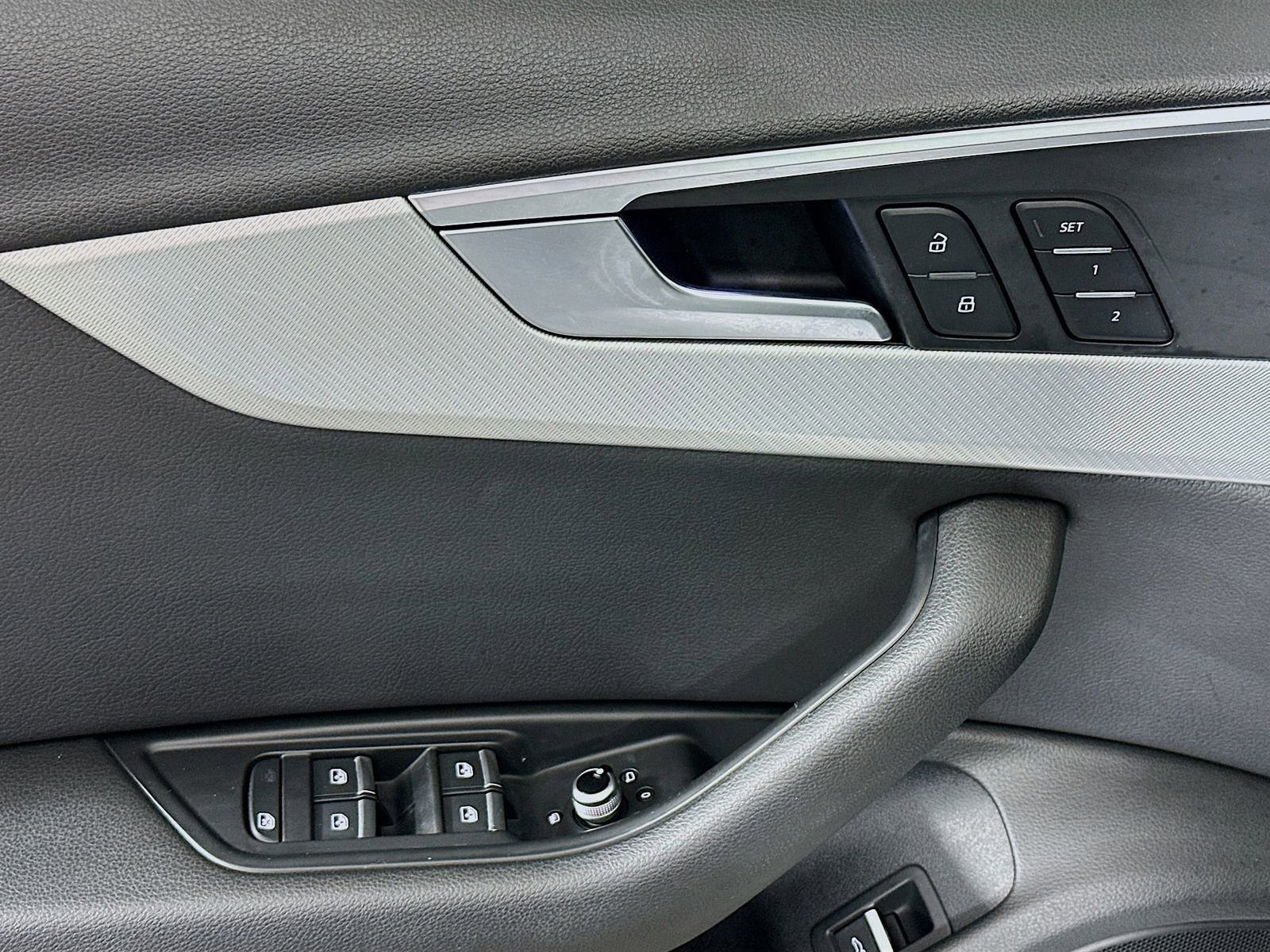 Used 2017 Audi A4 2.0T Premium image 20