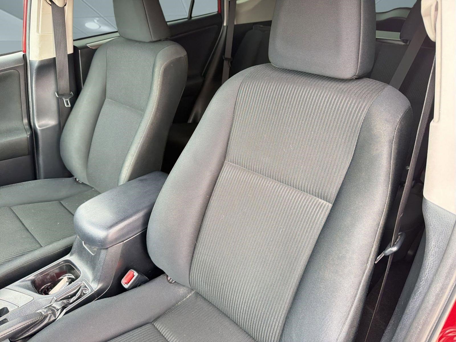 Used 2016 Toyota RAV4 LE FWD image 21