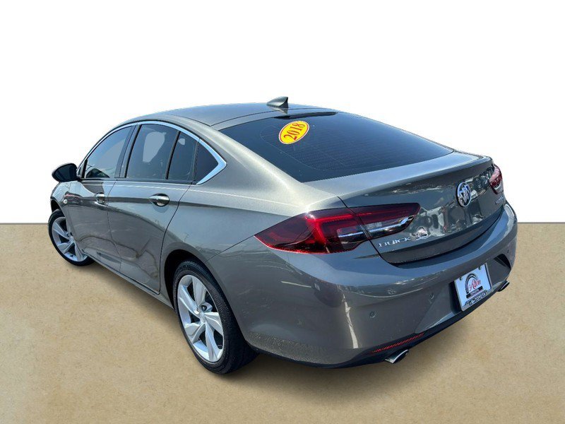 Used 2018 Buick Regal Preferred w/ Sights and Sounds Package FWD image 6