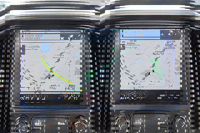 Used 2022 GMC Canyon Denali image 12