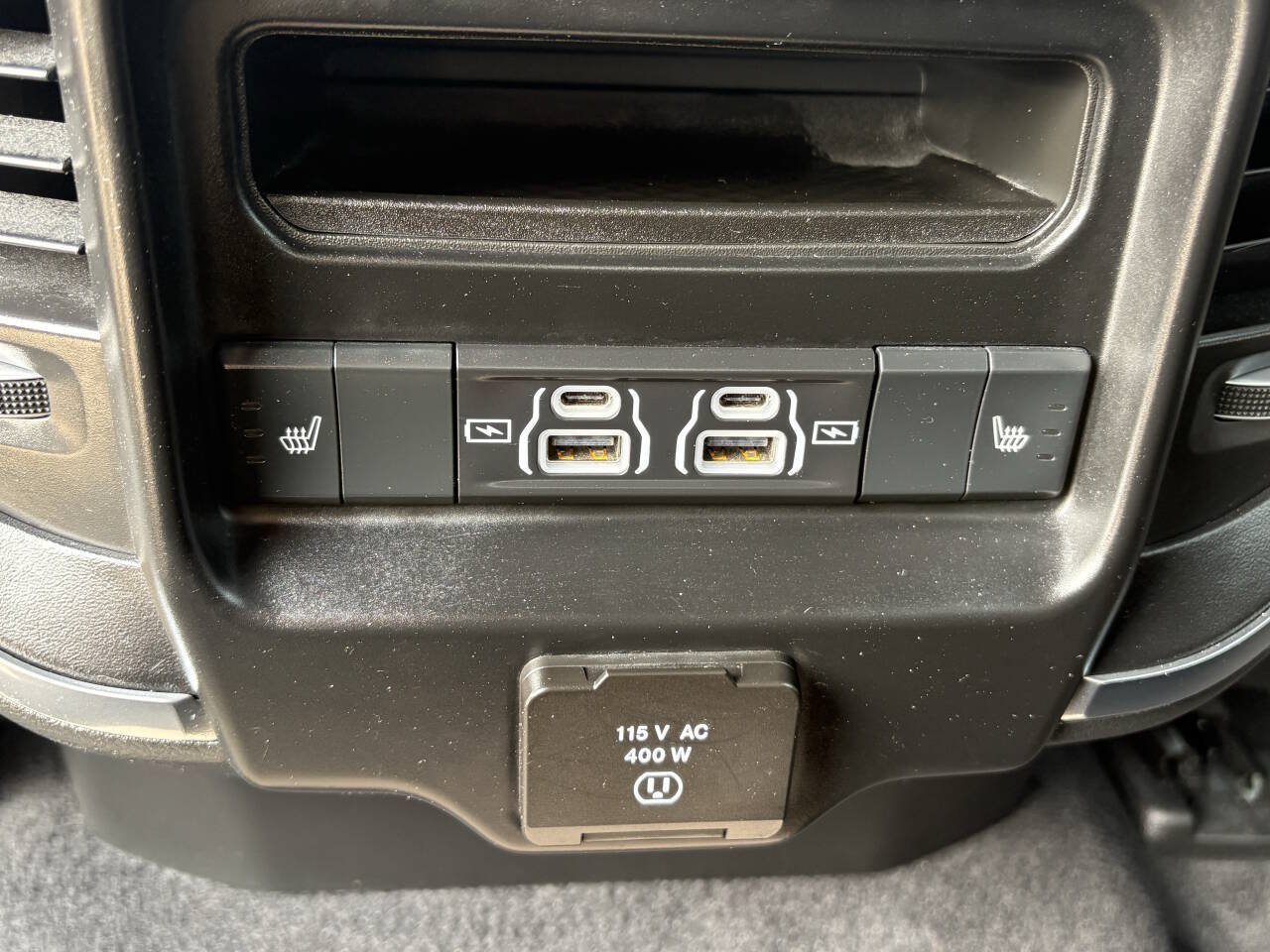 Used 2026 RAM 1500 Laramie AWD/4WD image 33
