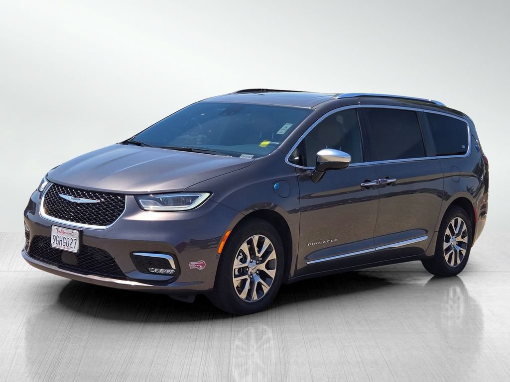 Used 2023 Chrysler Pacifica Pinnacle FWD image 8