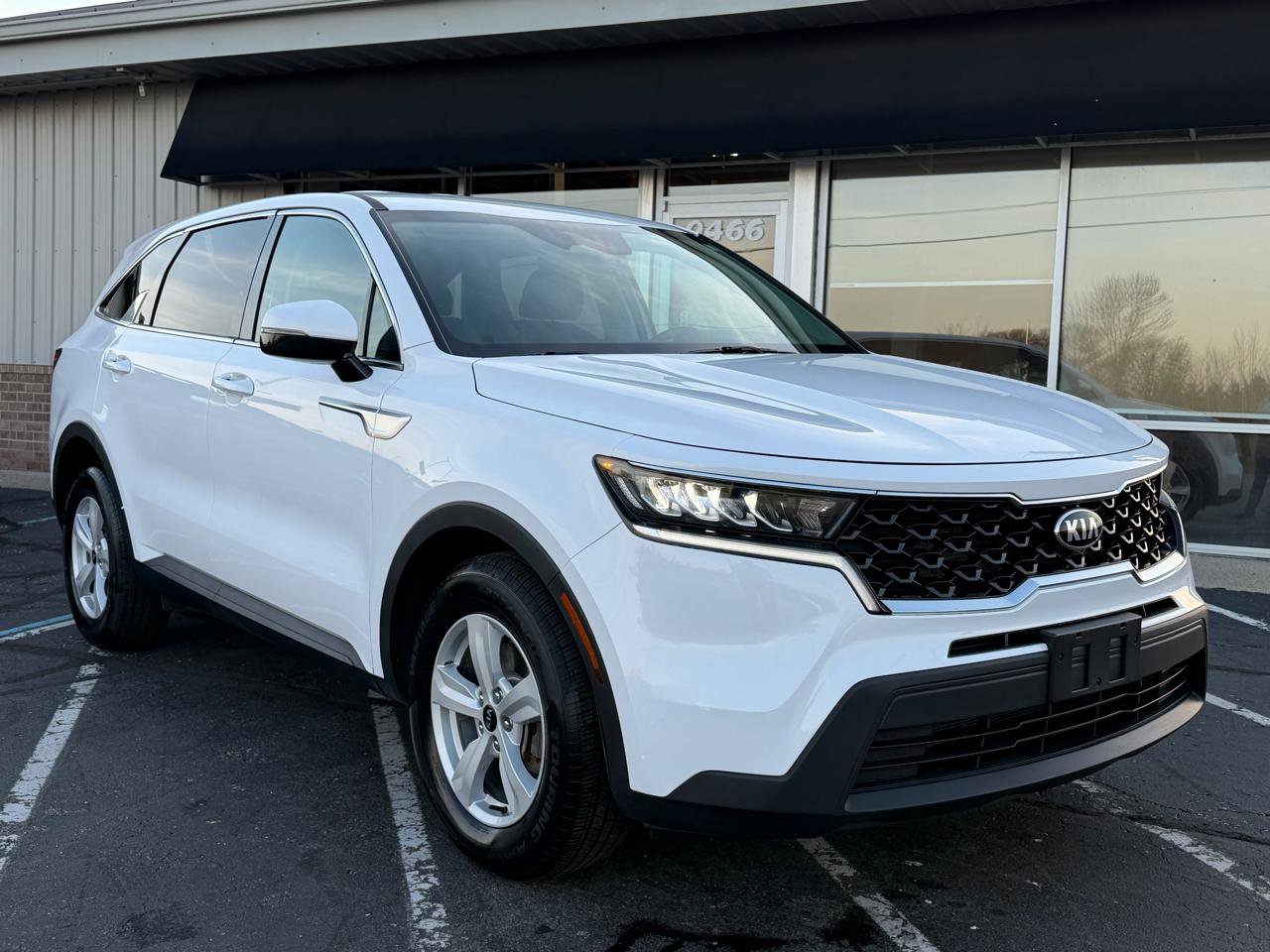 Used 2021 Kia Sorento LX FWD image 7