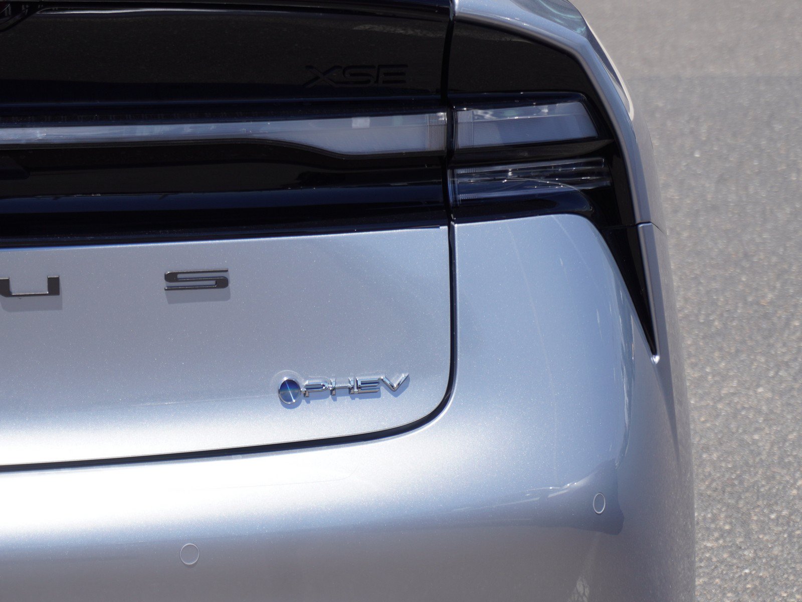 New 2026 Toyota Prius Plug-In Hybrid FWD image 10