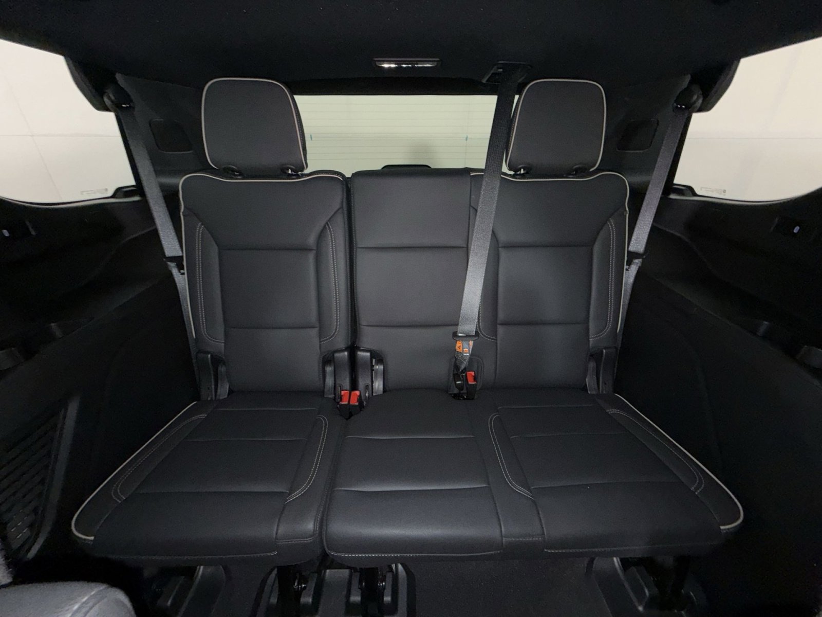 Used 2022 GMC Yukon SLT w/ SLT Luxury Package AWD/4WD image 26