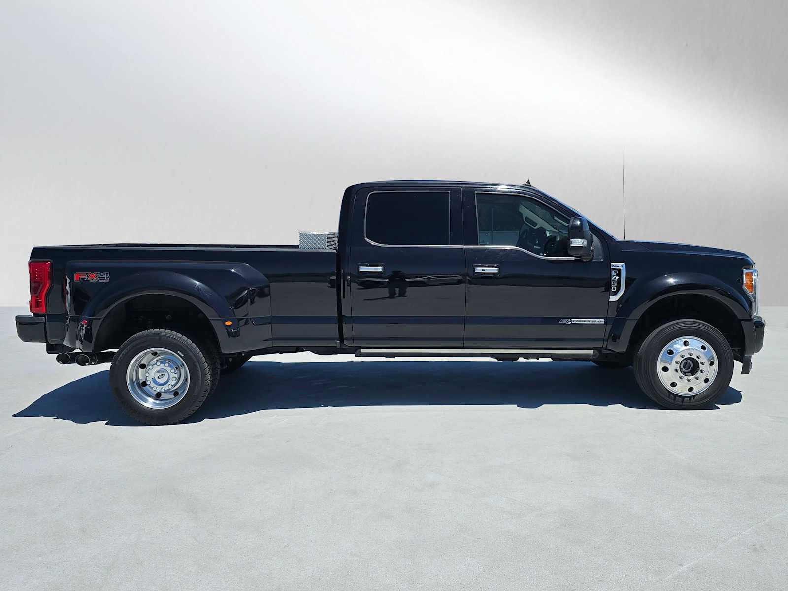 Used 2019 Ford F450 Limited w/ FX4 Off-Road Package image 8