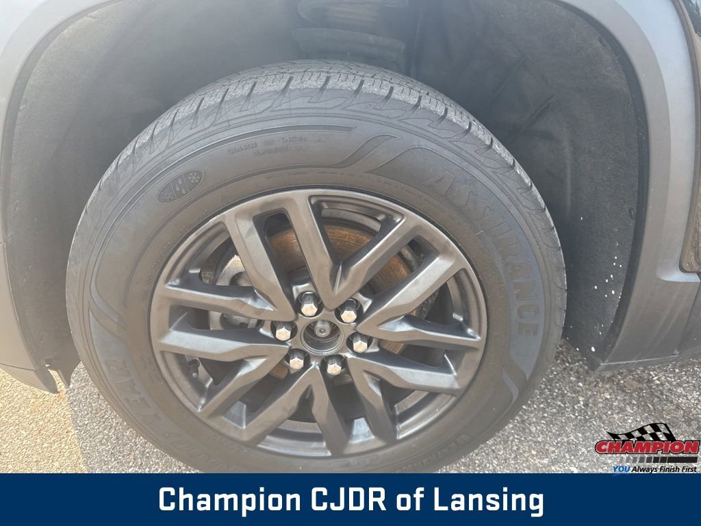 Used 2019 GMC Acadia SLT image 9