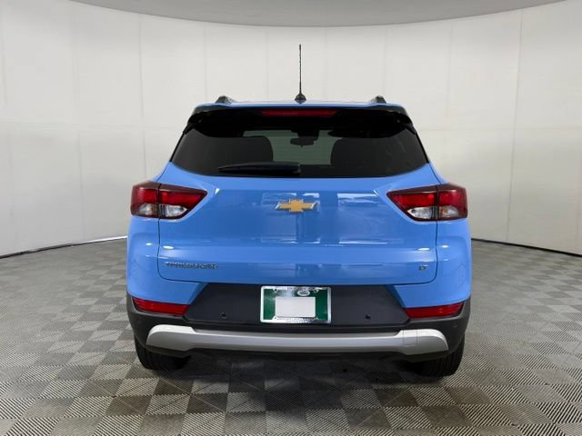Used 2024 Chevrolet TrailBlazer LT w/ LT Cold Weather Package FWD image 9