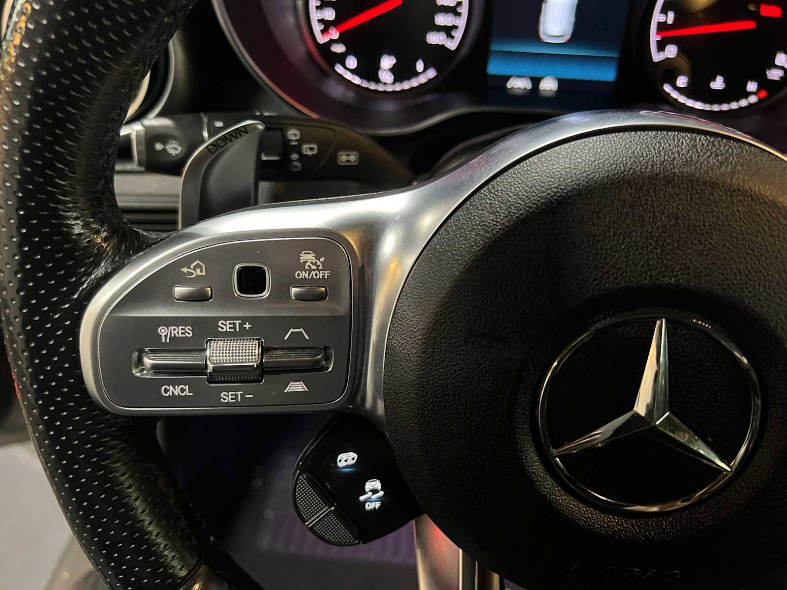 Certified 2020 Mercedes-Benz GLC 43 AMG 4MATIC image 21