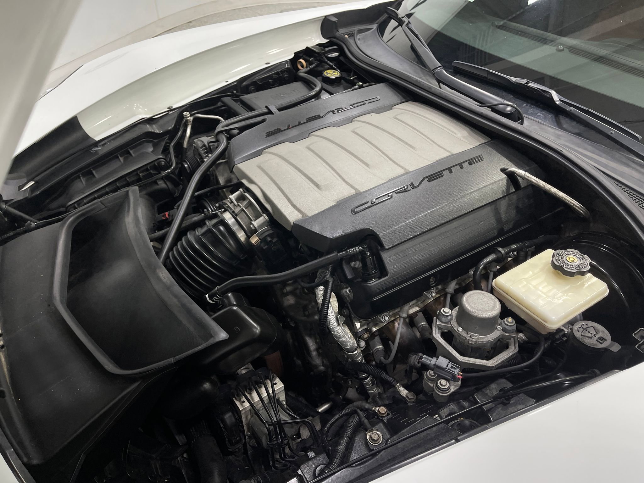 Used 2016 Chevrolet Corvette Stingray Coupe w/ 2LT Preferred Equipment Group image 25