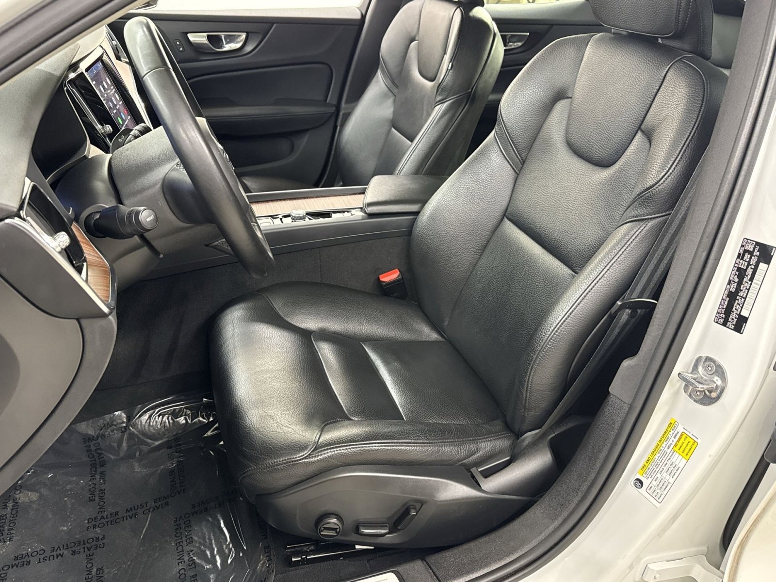 Used 2024 Volvo S60 B5 Plus AWD/4WD image 16
