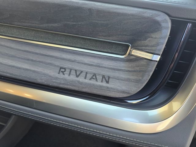 Used 2022 Rivian R1T Adventure image 44