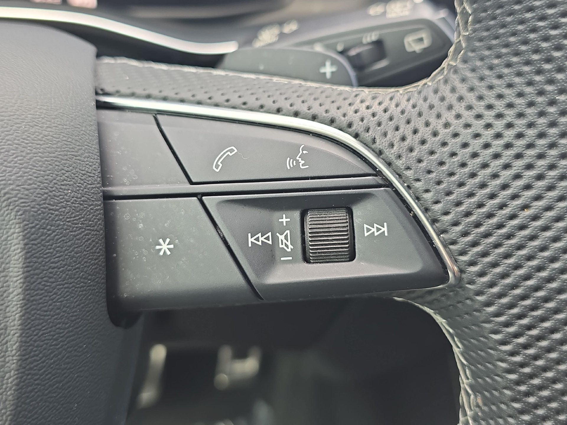 Used 2024 Audi SQ8 Premium Plus AWD/4WD image 18