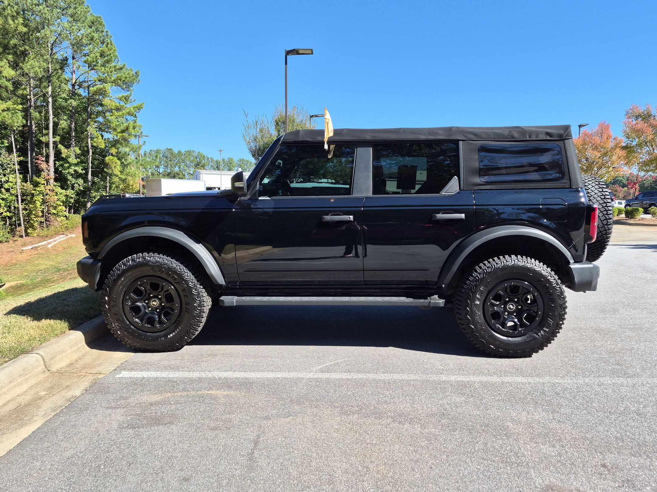 Certified 2022 Ford Bronco Wildtrak AWD/4WD image 7