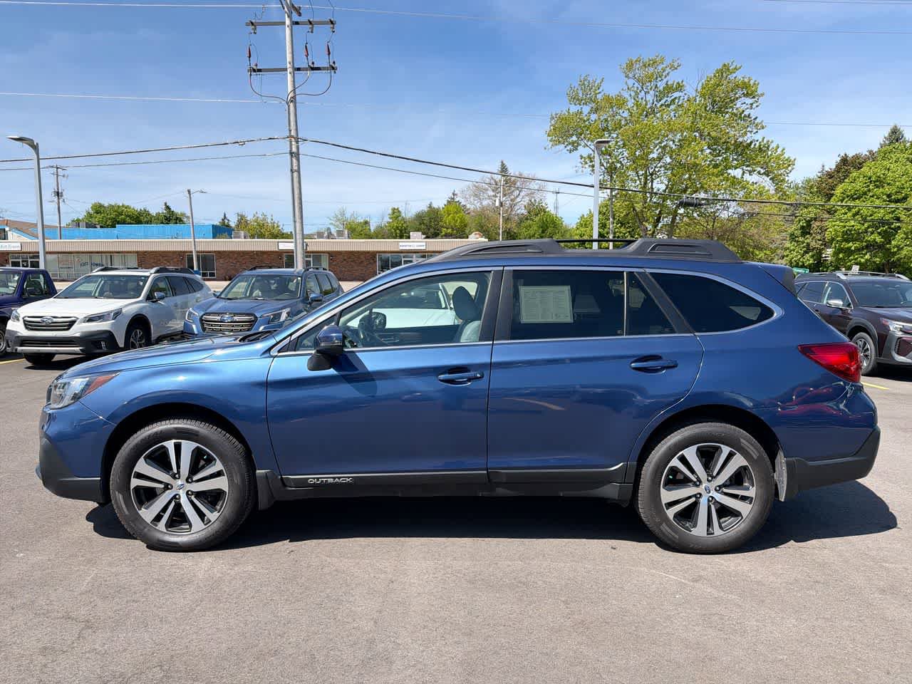 Used 2019 Subaru Outback 2.5i Limited w/ Popular Package #2 AWD/4WD image 10