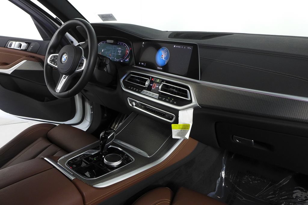 Used 2022 BMW X5 xDrive40i w/ M Sport Package AWD/4WD image 13
