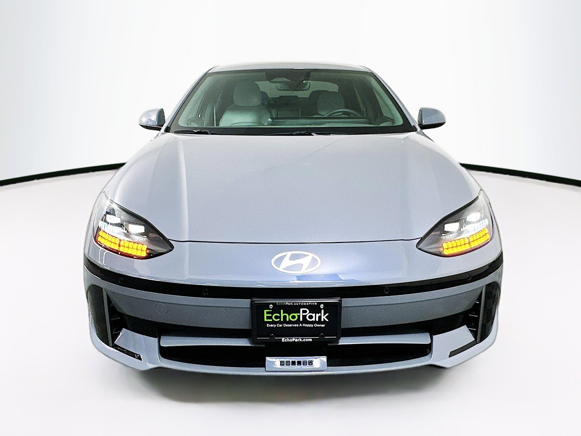 Used 2024 Hyundai Ioniq 6 SEL RWD image 2