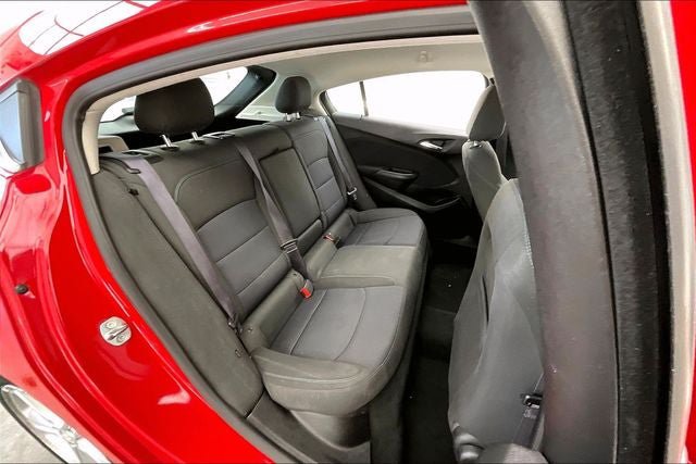 Used 2017 Chevrolet Cruze LT w/ Convenience Package FWD image 18