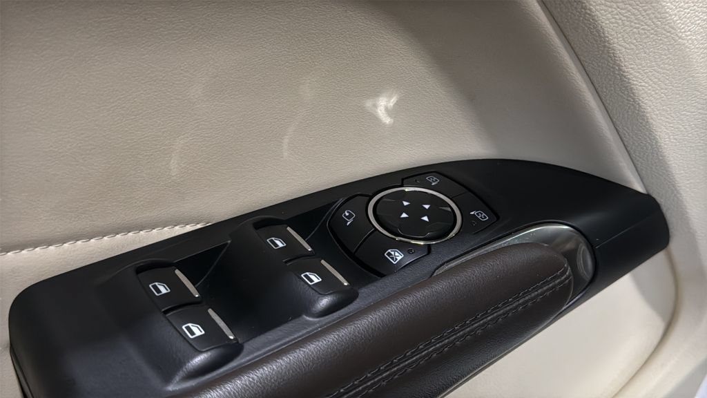Used 2015 Lincoln MKC AWD w/ Equipment Group 102A Reserve image 20