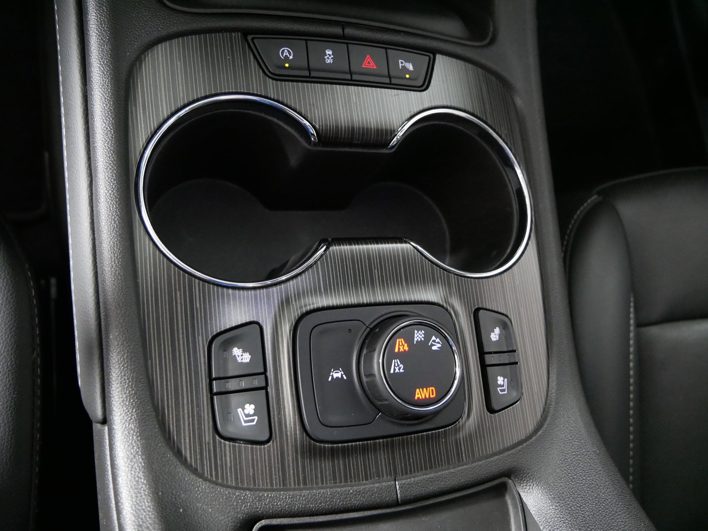 Used 2023 GMC Acadia SLT w/ Preferred Package image 29