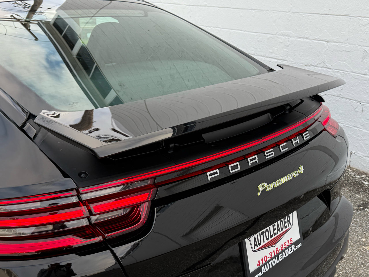 Used 2019 Porsche Panamera 4 image 23