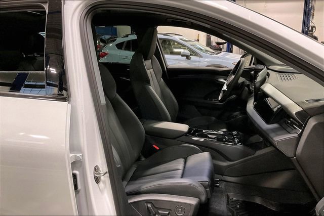 Used 2025 Audi Q6 e-tron Premium Plus w/ Premium Plus image 7