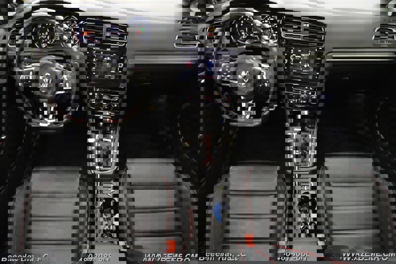 Used 2021 Volkswagen GTI Autobahn image 25