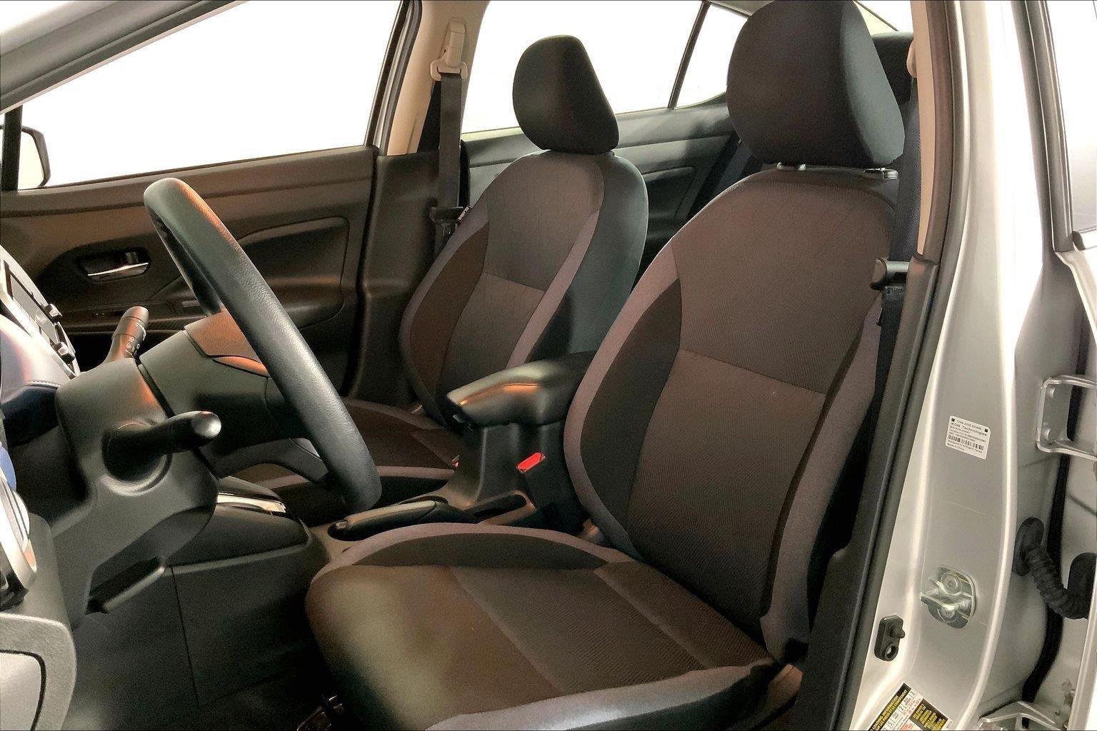 Used 2025 Nissan Versa SV FWD image 18