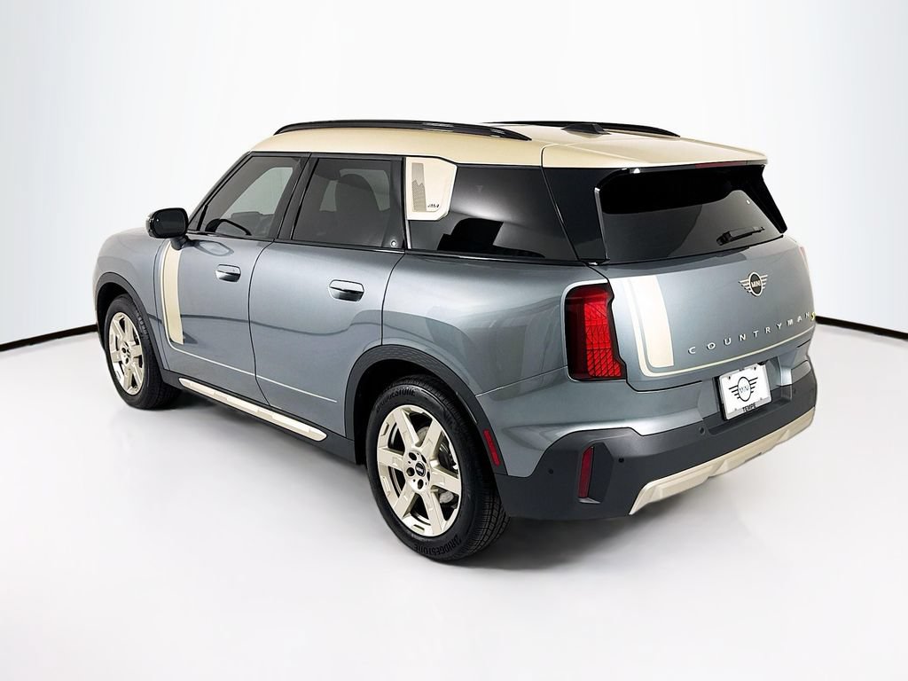 Certified 2025 MINI Cooper Countryman SE w/ Comfort Package Max AWD/4WD image 7