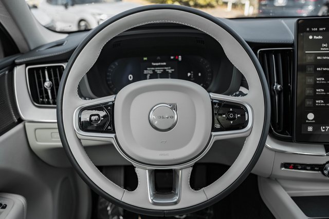 New 2026 Volvo XC60 B5 Ultra w/ Protection Package Premier image 30