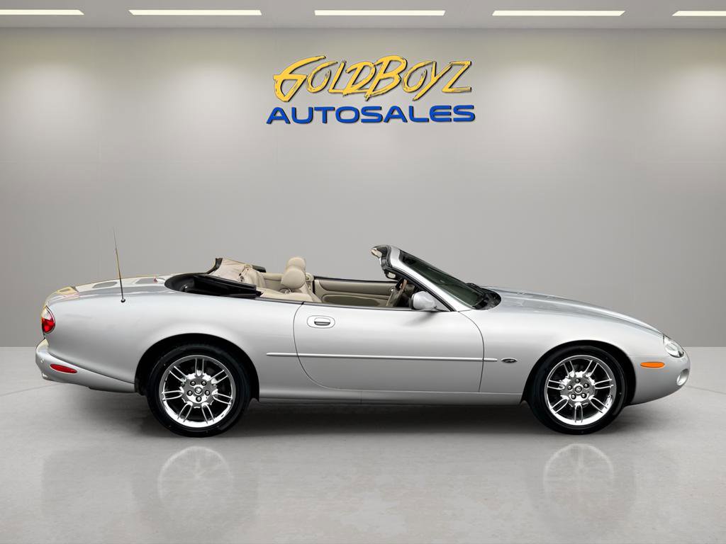 Used 2002 Jaguar XK8 Convertible image 6