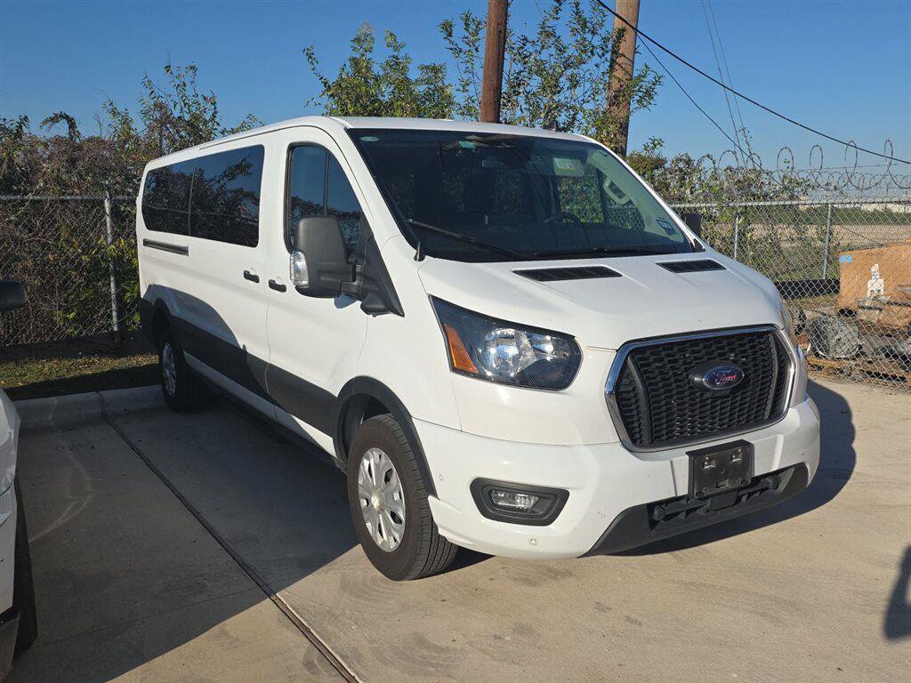 Used 2023 Ford Transit 350 XLT RWD image 6