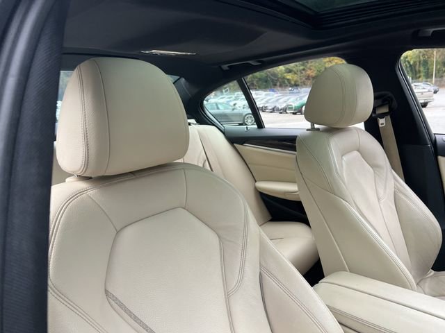 Used 2020 BMW 530i w/ Convenience Package image 33