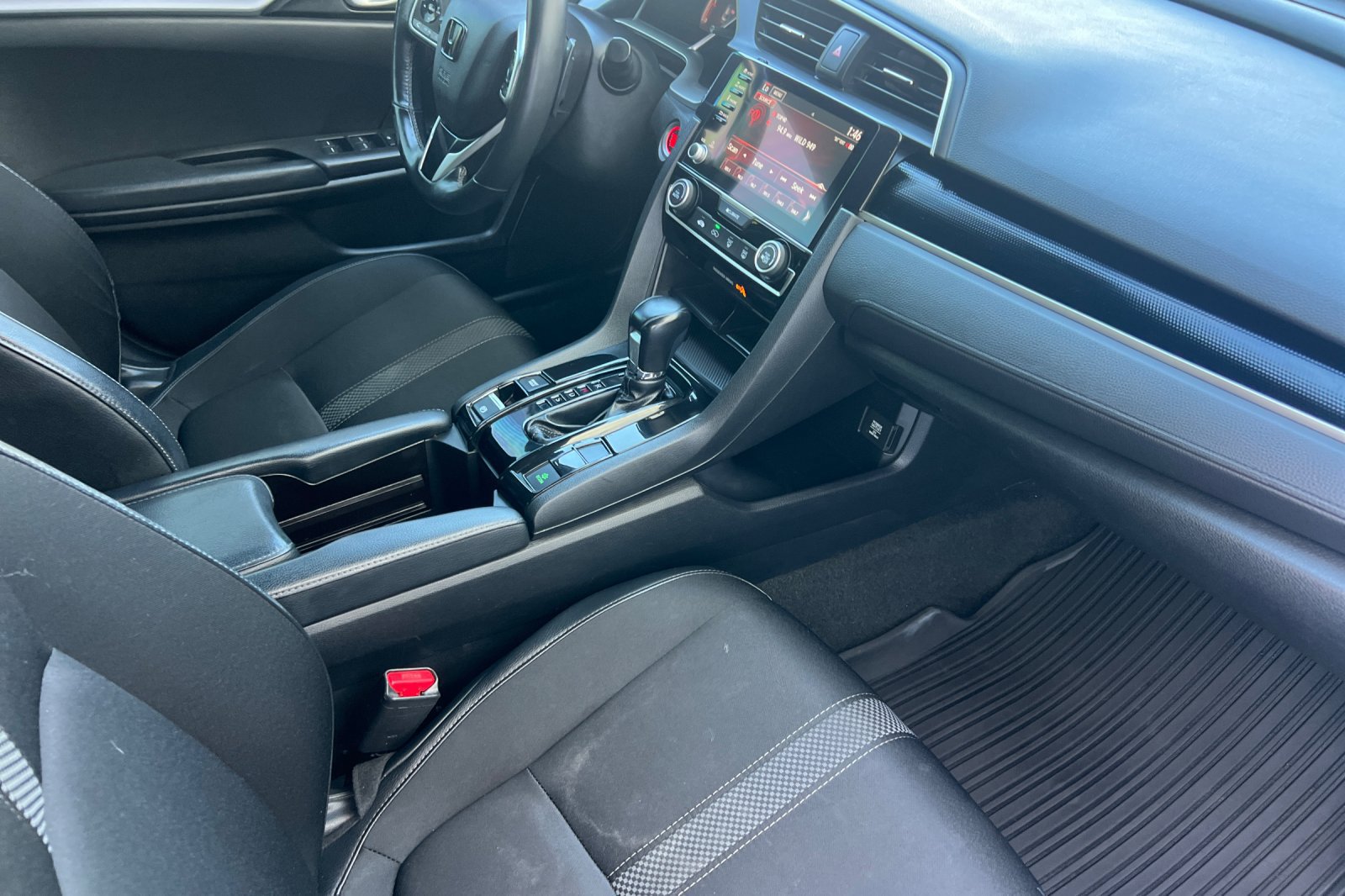 Used 2019 Honda Civic Sport image 16