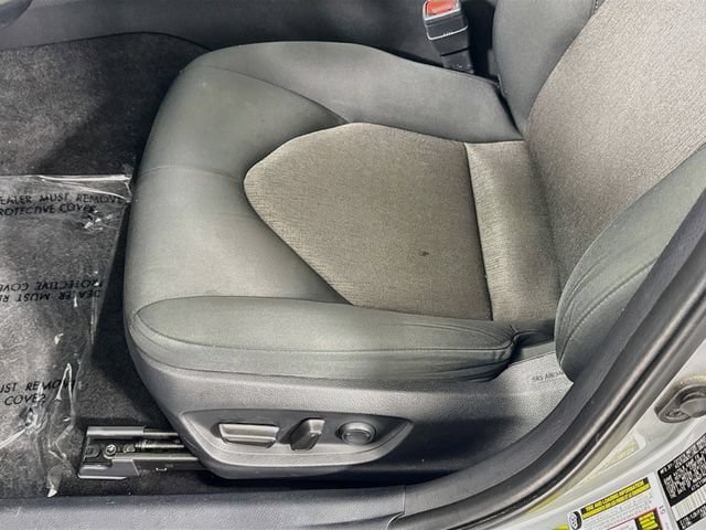 Certified 2022 Toyota Camry LE w/ Carpet Mat Package (TMS) FWD image 20